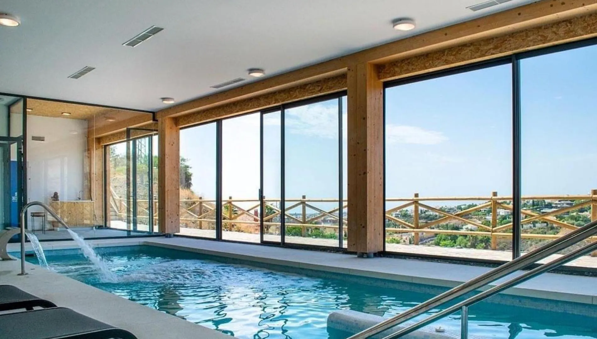 Paraiso Pueblo Penthouse With Sea Views - 5803 Estepona