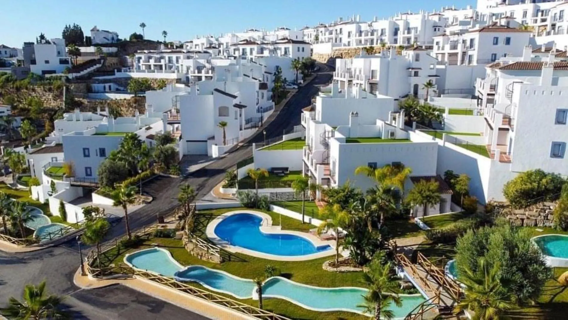 Paraiso Pueblo Penthouse With Sea Views - 5803 Estepona 0*,