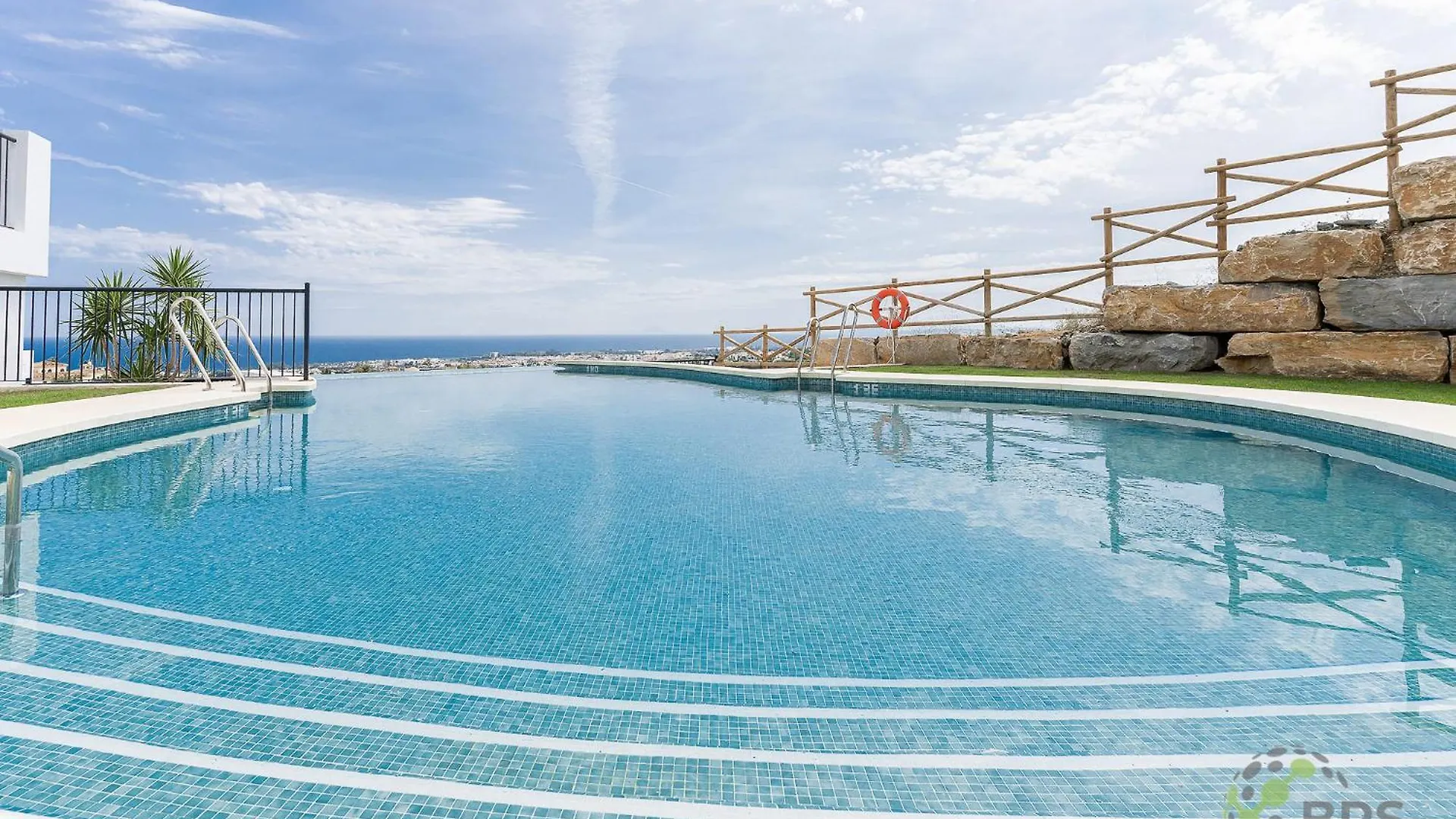 Paraiso Pueblo Penthouse With Sea Views - 5803 Estepona 0*,